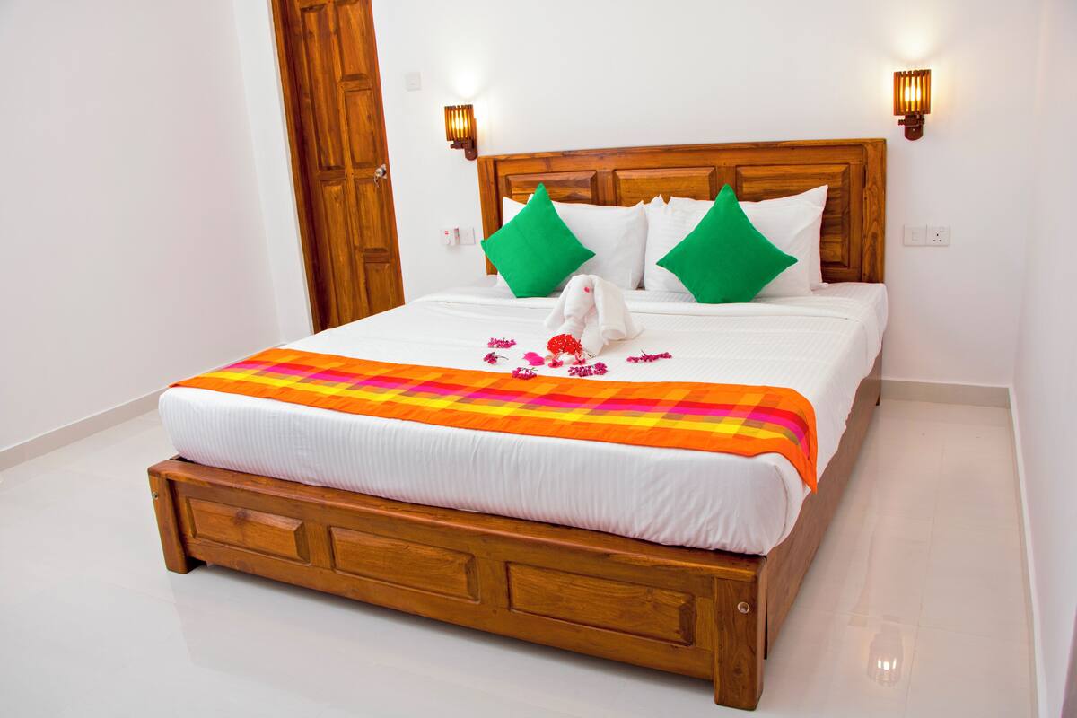 Deluxe Single Room | Soundproofing, iron/ironing board, free WiFi