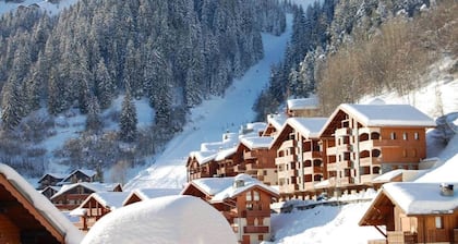 Les 4000 - breathtaking view just 200m from the cable cars