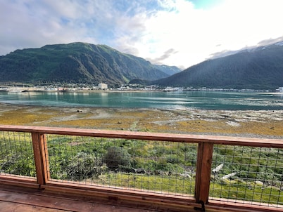 Humble Halibut - Juneau Ocean Front Retreat Douglas Island - Juneau, Alaska