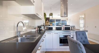 2 bedroom apartment in breukelen
