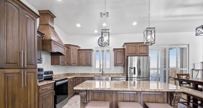 New Hillside Home overlooking Santa Cruz River Valley in Rio Rico near Tubac