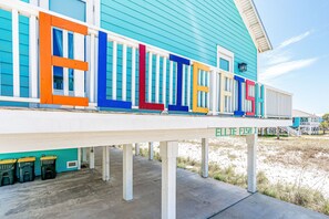 Property grounds - Two side-by-side homes with Gulf views - great for groups, walk to the beach (Gulf Shores)