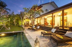 Outdoor pool - Stunning 2 BR Villa, Seminyak, Bali (Bali)