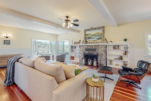 TV, table tennis, books