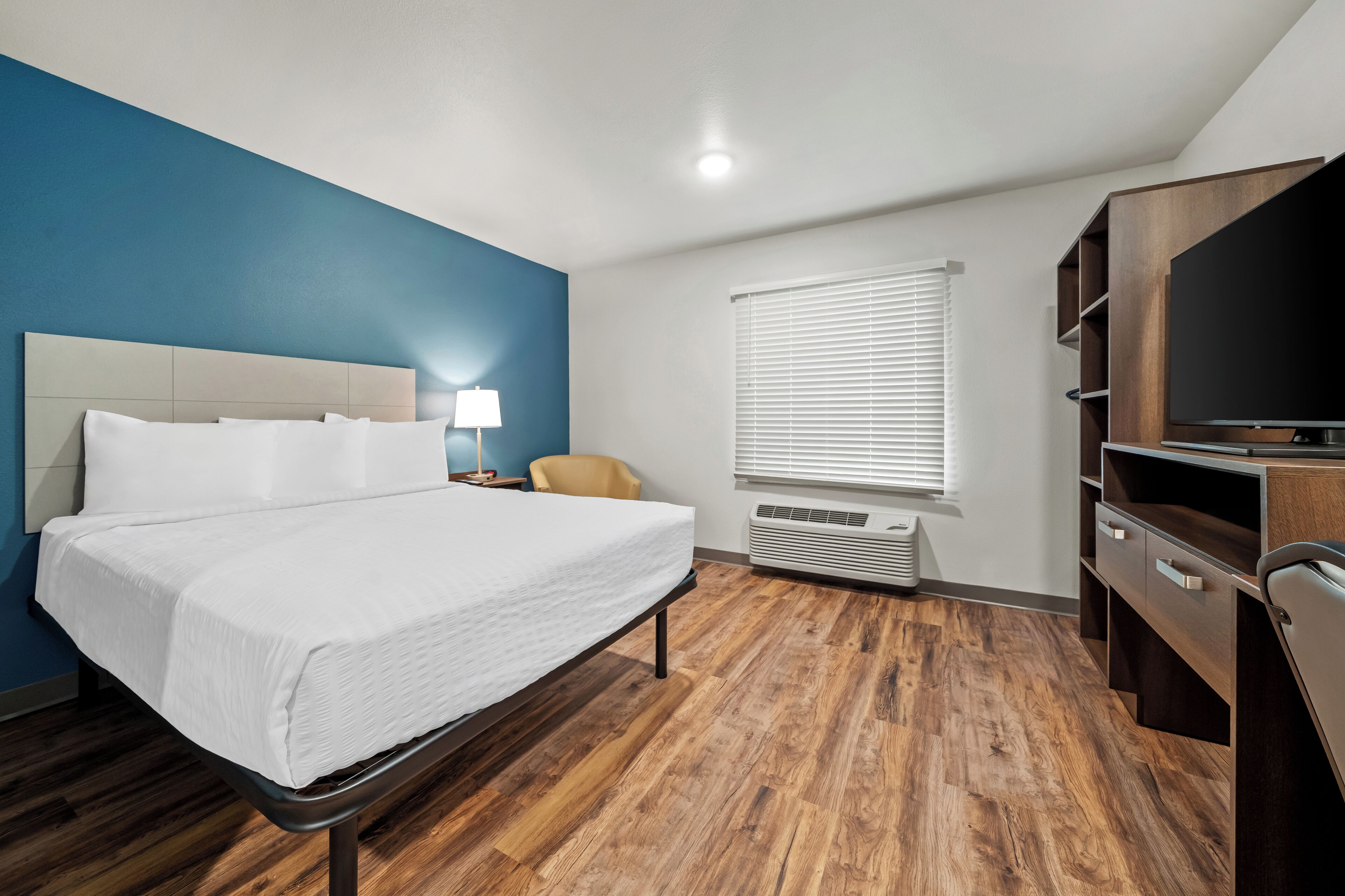 Schreibtisch, kostenloses WLAN, Bettwäsche