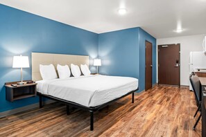 Suite, 1 Tempat Tidur King, Bebas Asap Rokok | Meja kerja, Wi-Fi gratis, dan seprai linen