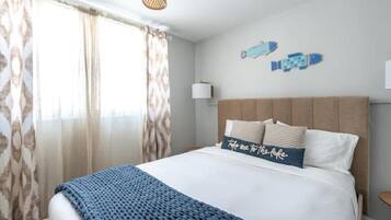 Desk, iron/ironing board, travel crib, WiFi