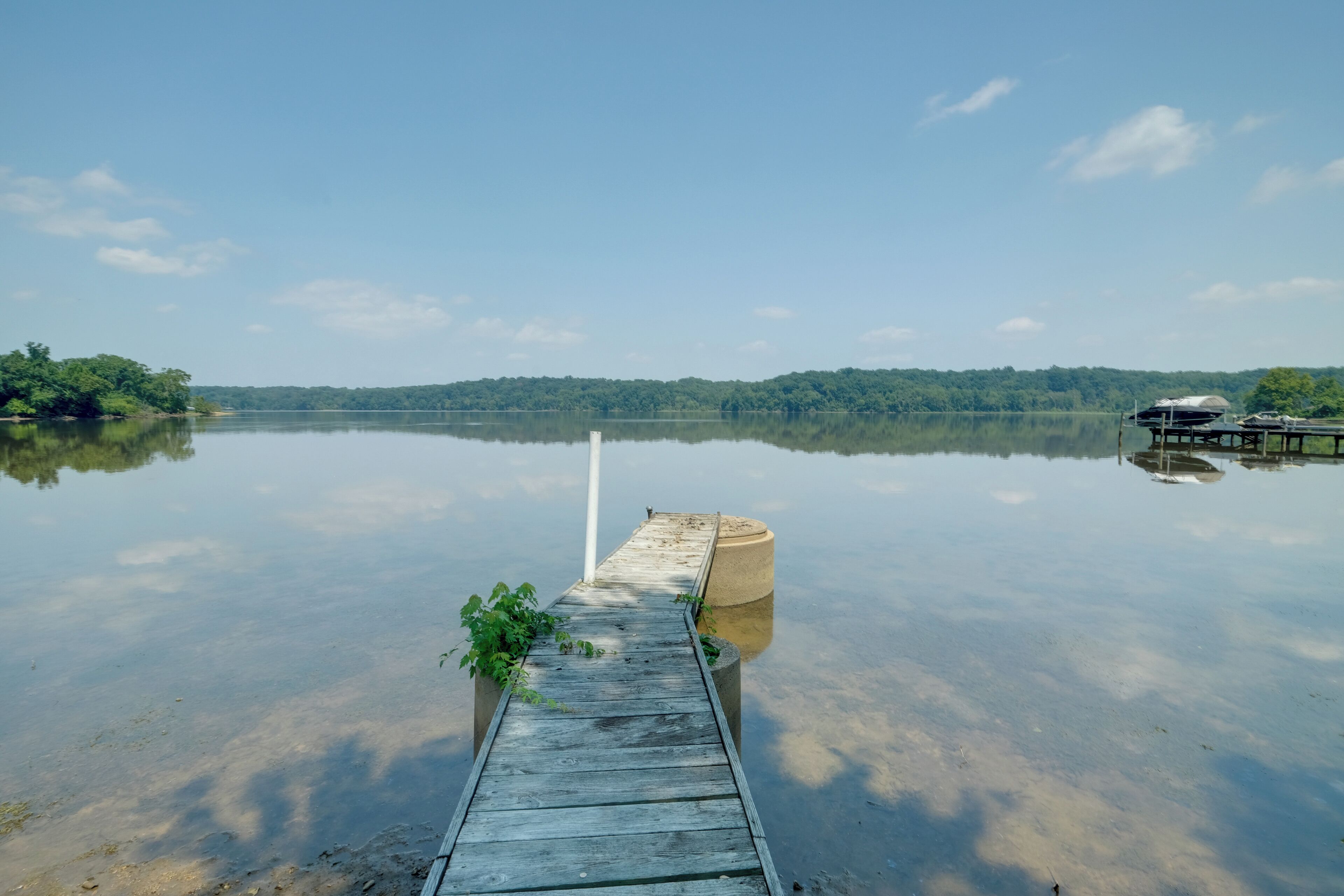 Charming Accokeek Retreat w/ Private Fishing Pier