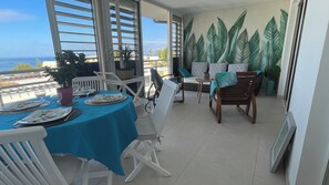 Dining - Splendide vue sur mer & Plage - T2 (Saint-Gilles les Bains)