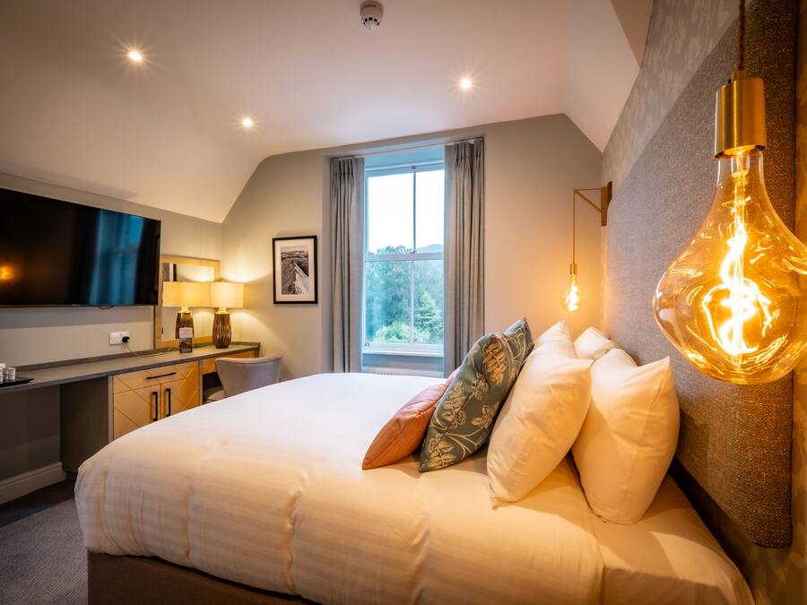 Phòng đôi Tiêu chuẩn | Bộ đồ giường cao cấp, trang trí khác biệt