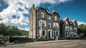 Unclassified image, 4 of 24, button - Ambleside Fell Rooms (Ambleside)