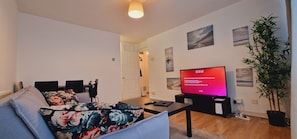 Apartment, 1 Queen Bed with Sofa bed | Living area - Cosy Apartment London City Airport (London)