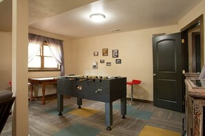 Spielezimmer