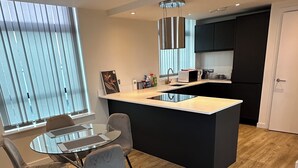 Unclassified image, 5 of 26, button - Immaculate 2-bed Apartment in Manchester City Cent (Manchester)