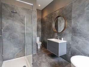 Shower - Church View (Scarborough)