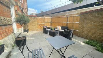 Basic Apartment, 1 Double Bed with Sofa bed | Terrace/patio