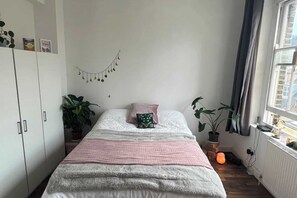 Leilighet – basic, flere senger | 1 soverom, strykejern/-brett og sengetøy