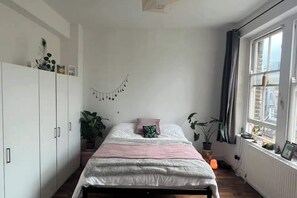 1 bedroom, iron/ironing board, bed sheets - Central & Unique 1BD Flat - Shoreditch (London)