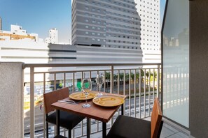 Outdoor dining - Nex One 404  (São Paulo)