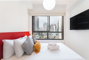 1 bedroom, iron/ironing board, free WiFi, bed sheets - Nex One 404  (São Paulo)