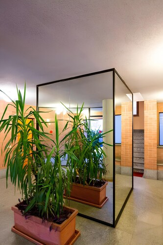 Elegante alloggio di grandi dimensioni (110 mq) in parco privato di 6000 mq