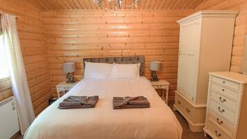 3 bedrooms, individually decorated, individually furnished, free WiFi