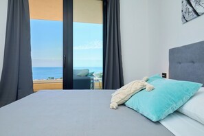 2 Schlafzimmer, Bügeleisen/Bügelbrett, Bettwäsche