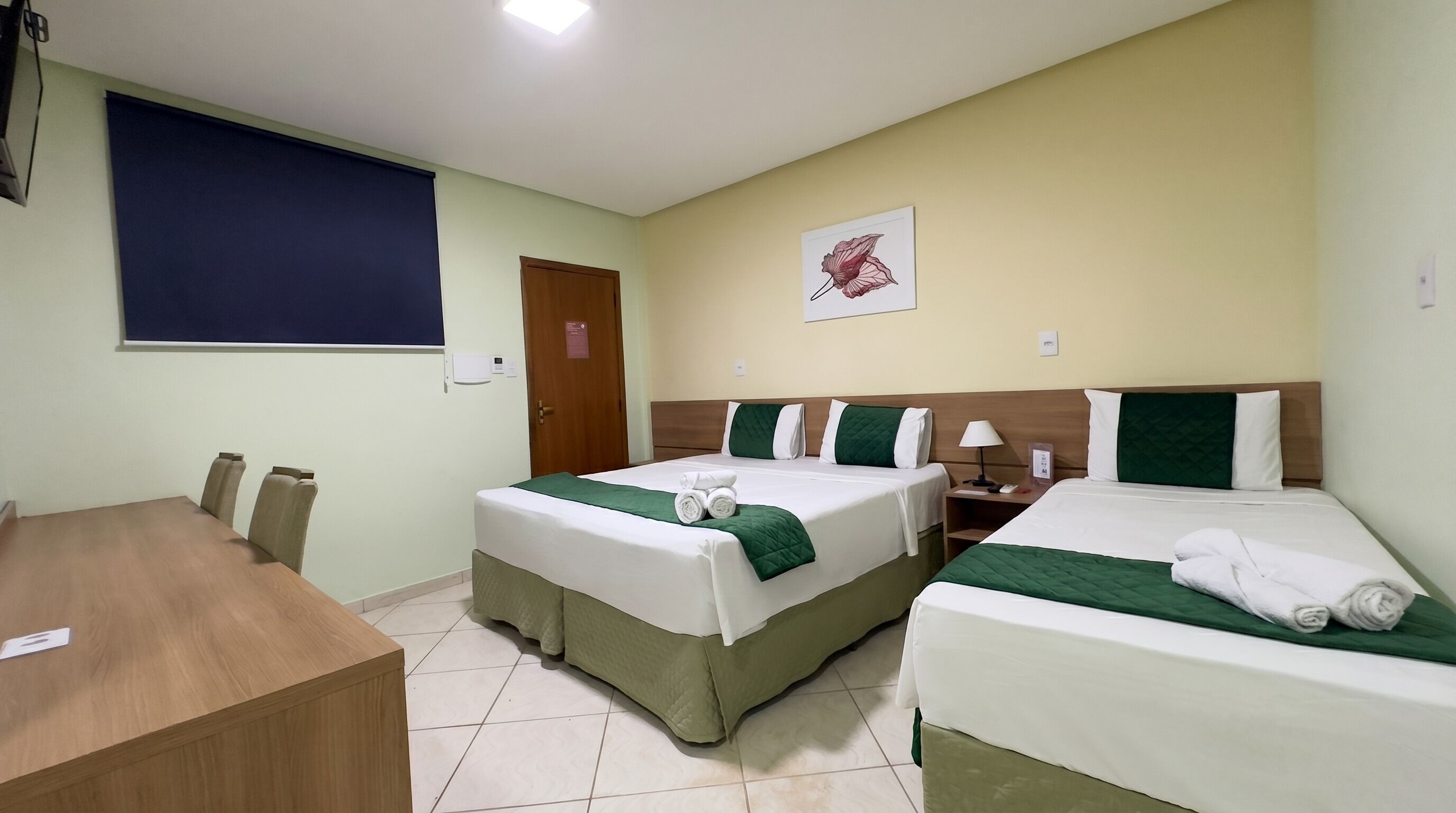 Standard Triple Room | Desk, free WiFi, bed sheets