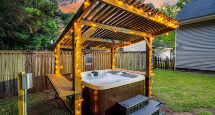 Country Oasis w/ Game Rm, Mins from DWTN & Airport