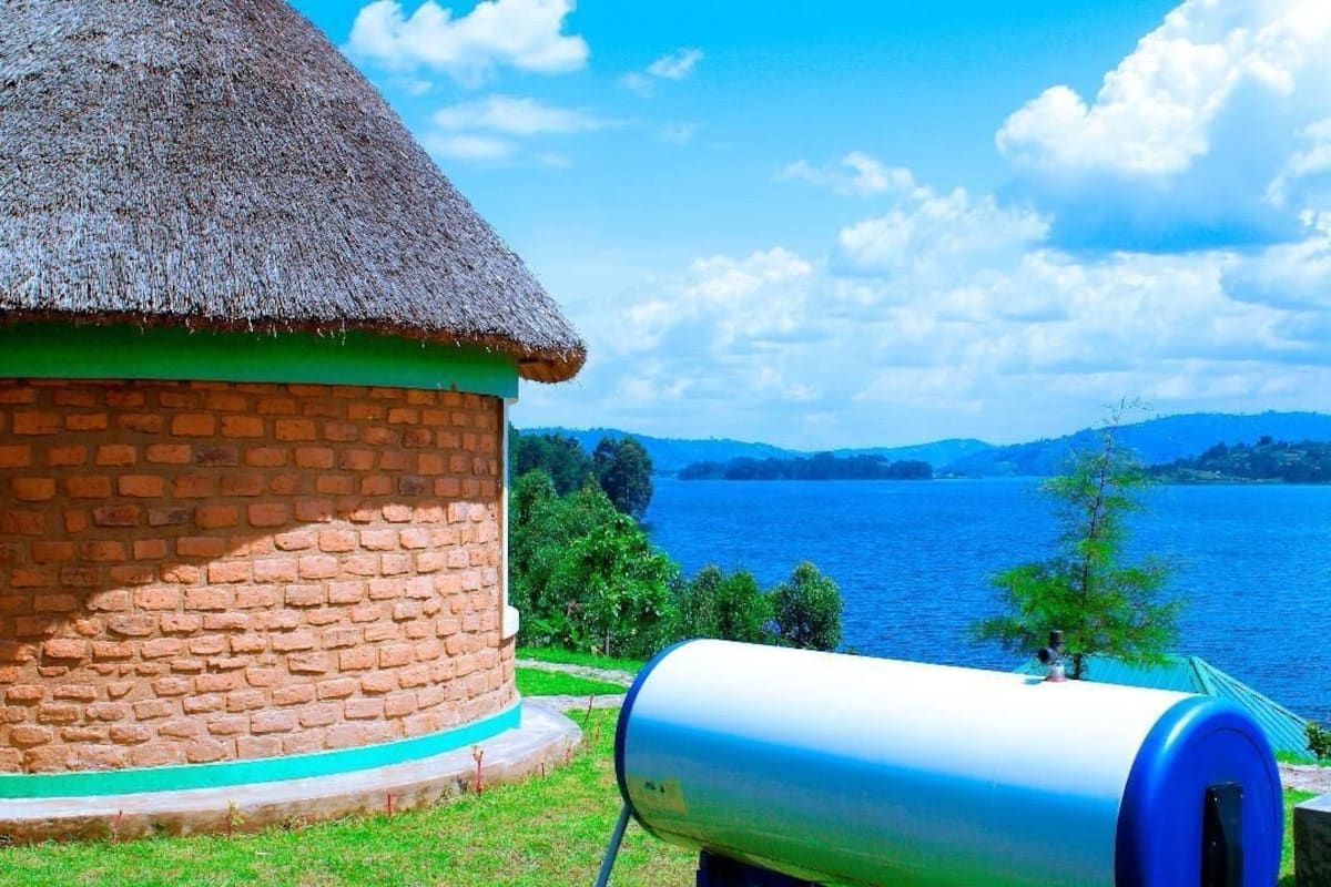 Luxury Cottage, 1 Double Bed | Desk, laptop workspace, bed sheets