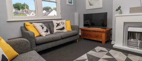 Cottage | Living area