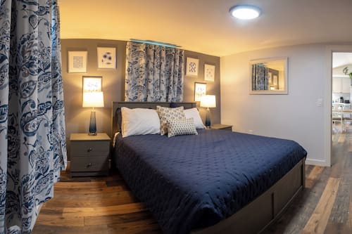 Elite Apartment | 3 bedrooms, iron/ironing board, free WiFi