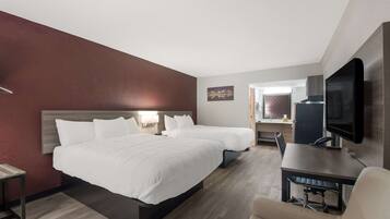 Suite, 2 Queen Beds, Non Smoking