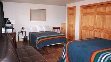 4 bedrooms, iron/ironing board, travel crib, free WiFi