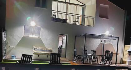 Avec vue sur Serra de Aire, endroit calme (Animaux acceptés).