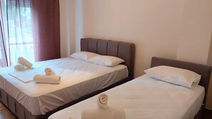 Departamento, para fumadores | 3 habitaciones y internet