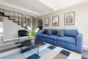 Appartement, 2 chambres, balcon (2) | Coin séjour