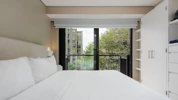 Apartment, 2 Bedrooms, Balcony (1) | 2 bedrooms, iron/ironing board, free WiFi, bed sheets