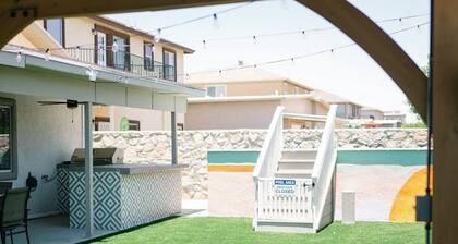 Family Retreat w/Pool - Golf - Pickleball Sleeps 9