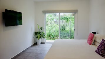 1 chambre, fer et planche Ă repasser, Wi-Fi, draps fournis