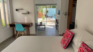 1 chambre, fer et planche à repasser, Wi-Fi, draps fournis