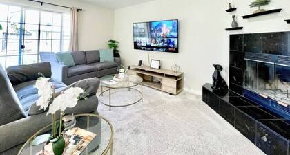 Luxury 4BR Family Home w/ King Suite + Game Room