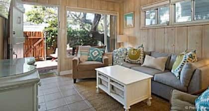 Surf Side Cottage on the beach 200 feet from sand