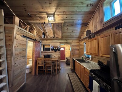 Cabin with river access