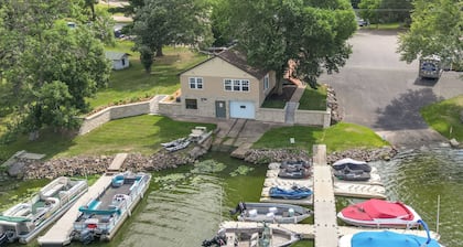 Chippewa Falls Retreat on Lake Wissota w/ 2 Decks!