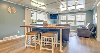Chippewa Falls Getaway w/ Community Lake Access!