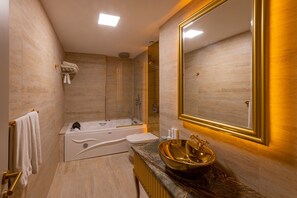 Áo choàng tắm, dầu gội