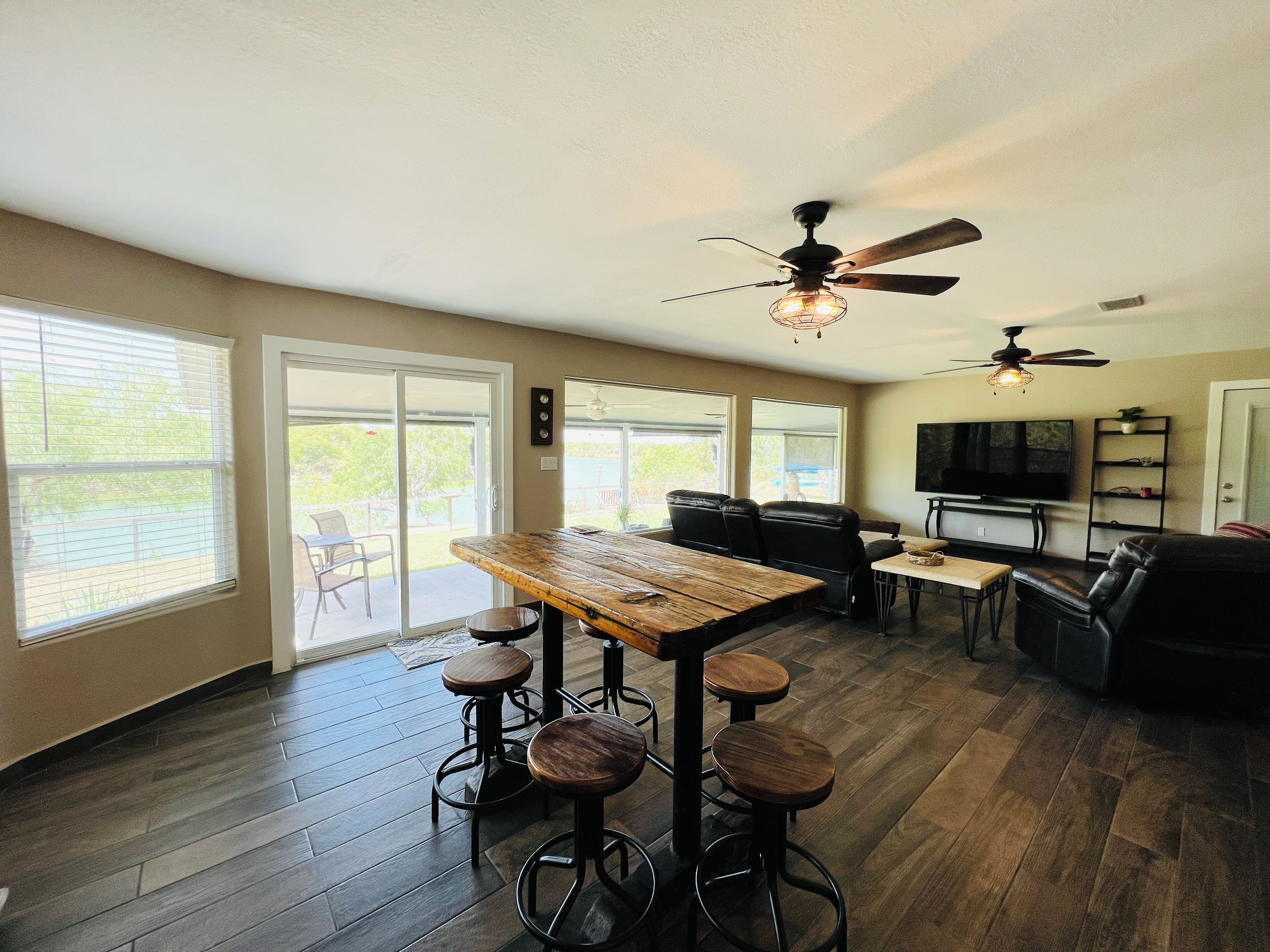 Casita #1 Bar & Living areas with large picture windows. 