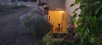 Cozy basement apartment 