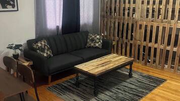 Smart-TV, Kamin, Videospiele